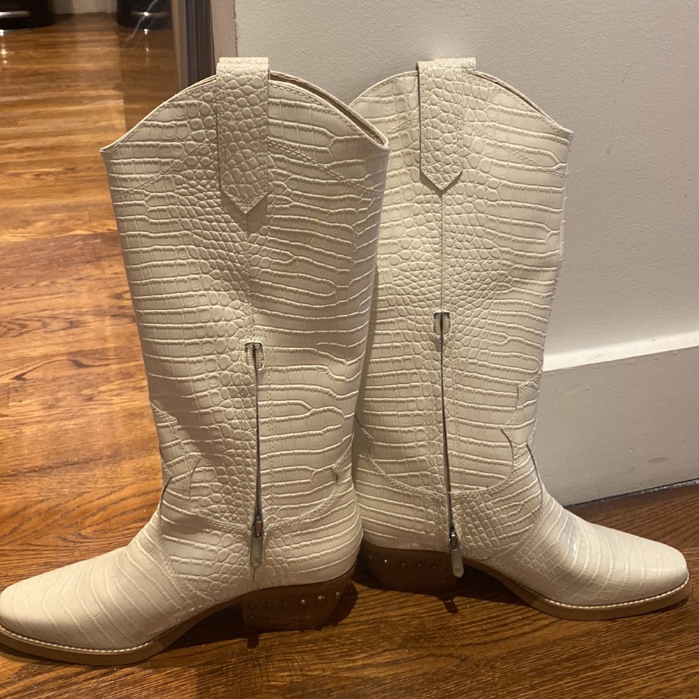 Brand new Sam Edelman white cowboy boots
